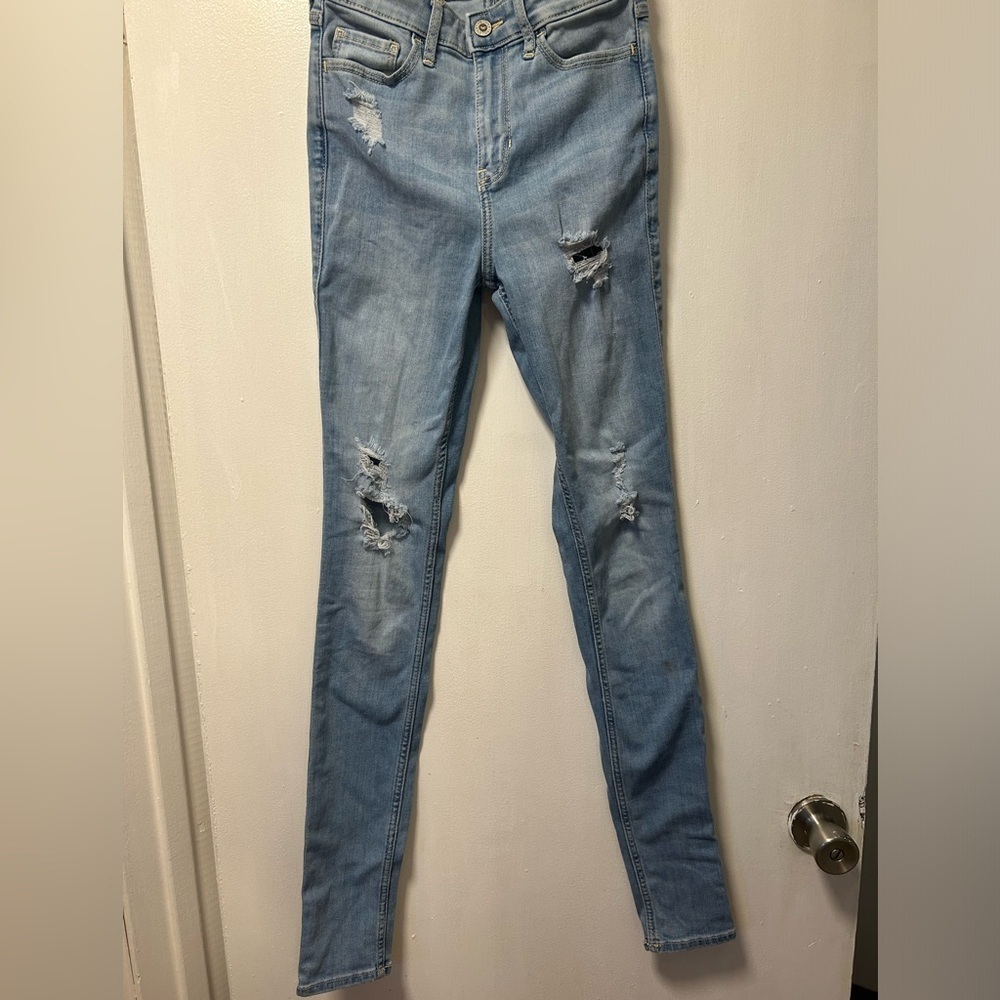 Hollister High Rise Super skinny size 1L